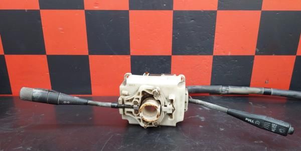 Comandos do volante TOYOTA DYNA 250 Caixa