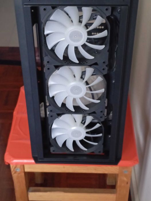 Caixa Micro-ATX Montech AIR 100 ARGB