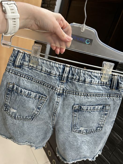 Spodenki jeansowe szorty denim z przetarciami 140 Pepco z regulacją