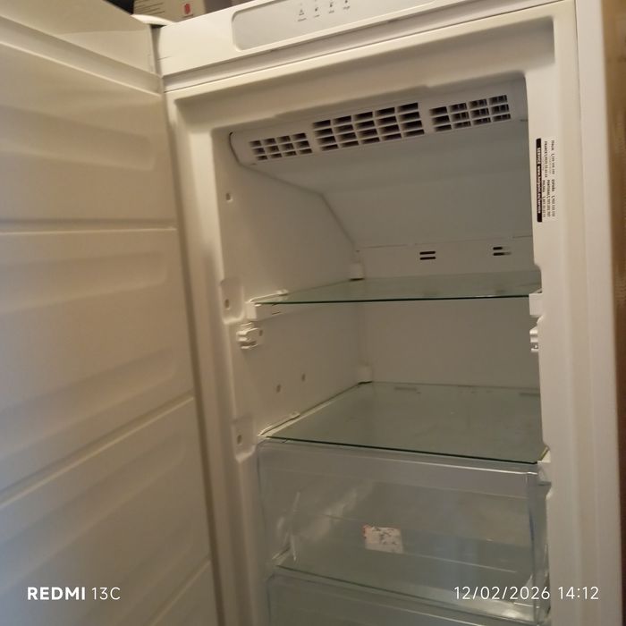 Arca vertical INDESIT