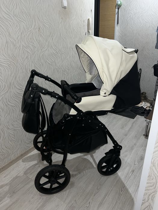 Продам коляску Anex 2в1 в отличном состоянии