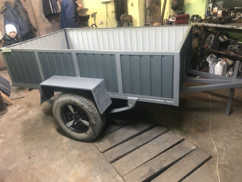 Продам легковий прицеп, в гарному стані .