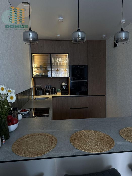 Продам 2 комн с ремонтом ЖК Скай Сити! Варненская/Черемушки