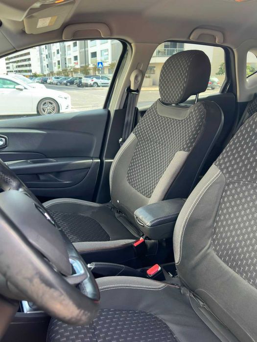 Renault Captur 1.5 dCi Exclusive 2018 -- 126470 km