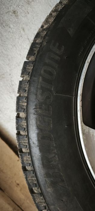 Комплект шини Bridgestone Ice Cruiser + диски титанові