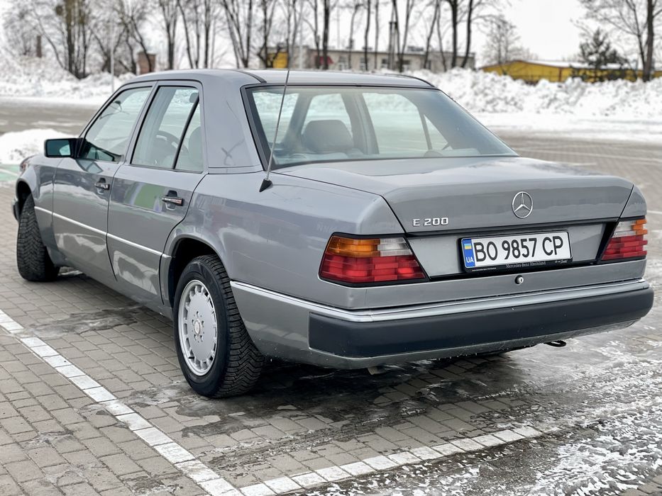 Mercedes Benz 124