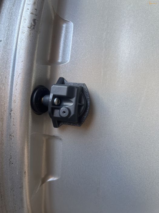 5x108 LAND ROVER VELAR 8,5j20 ET45 felgi aluminiowe TPMS
