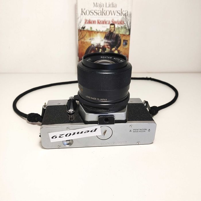 Srebrna lustrzanka analogowa PRAKTICA LTL szerokokątny REXTAR 2,8/28mm