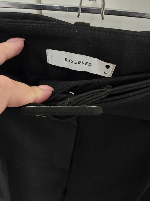Штани класичні брюки зі стрілкою та поясом Reserved XL