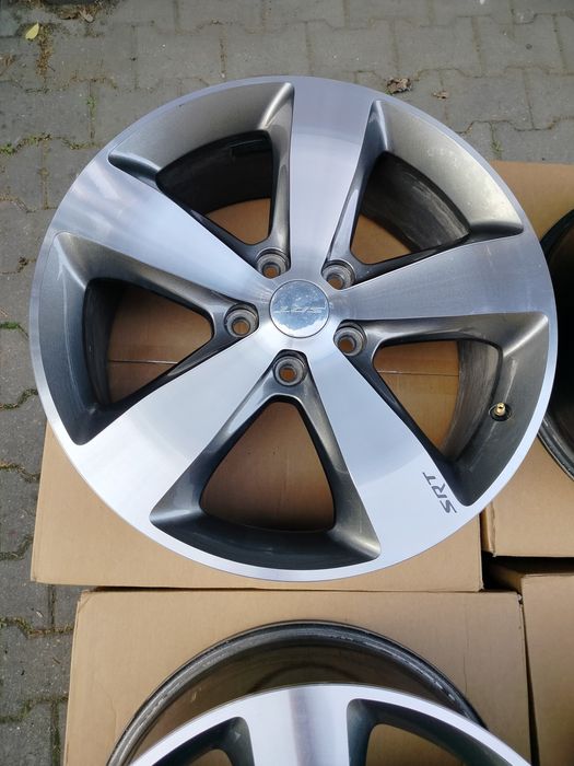Felgi Jeep 20 bardzo ładne proste zadbane