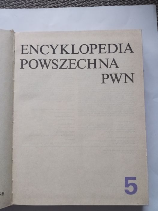 Encyklopedia powszechna PWN 5