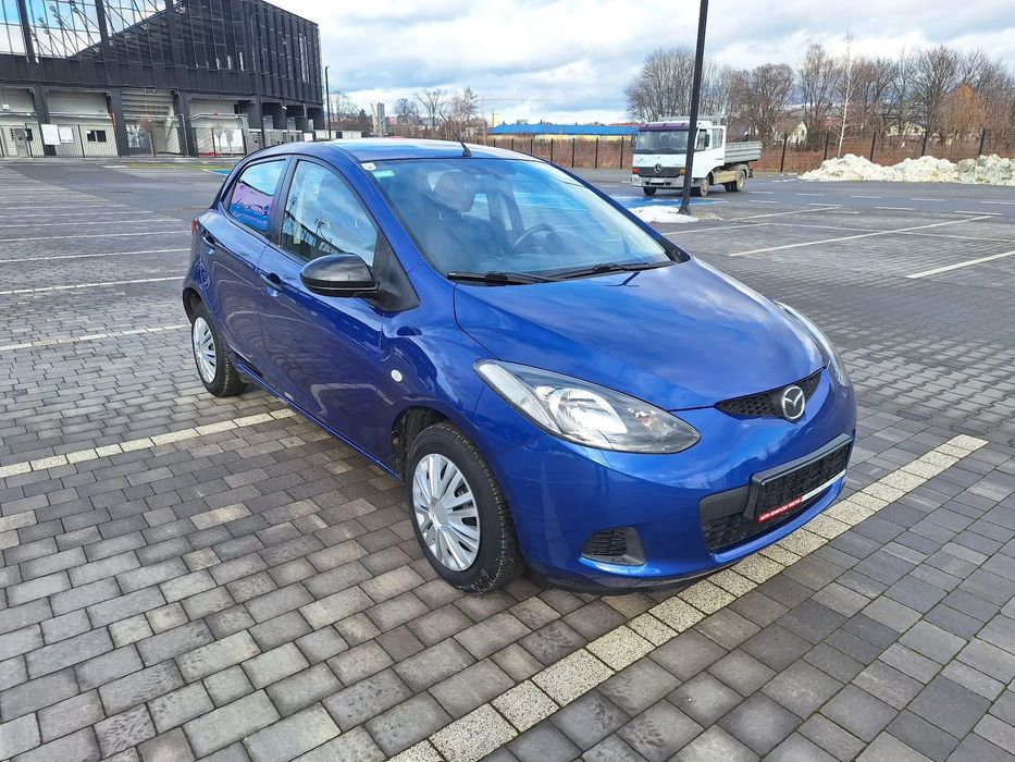 Mazda 2 Mazda 2 rok 2009, 1.3 benzyza  bardzo zadbana