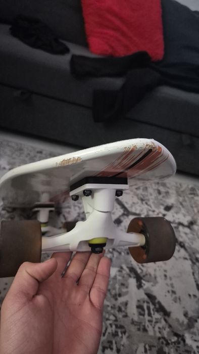 Surfskate Miller Air Rocket – Excelent⁰e Estado
Vendo surfskate Miller