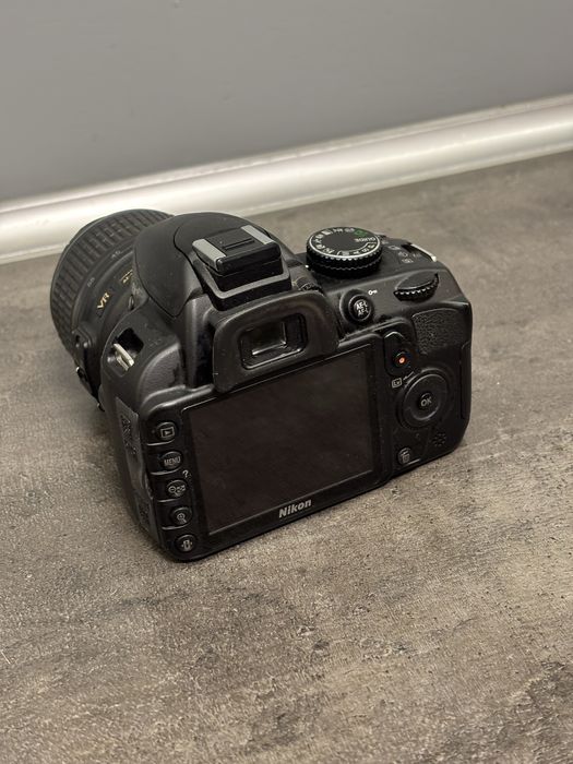 Фотоапарат Nikon D3100