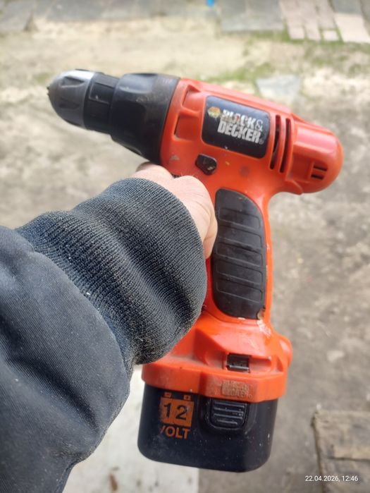 Шуруповерт Black&Decker