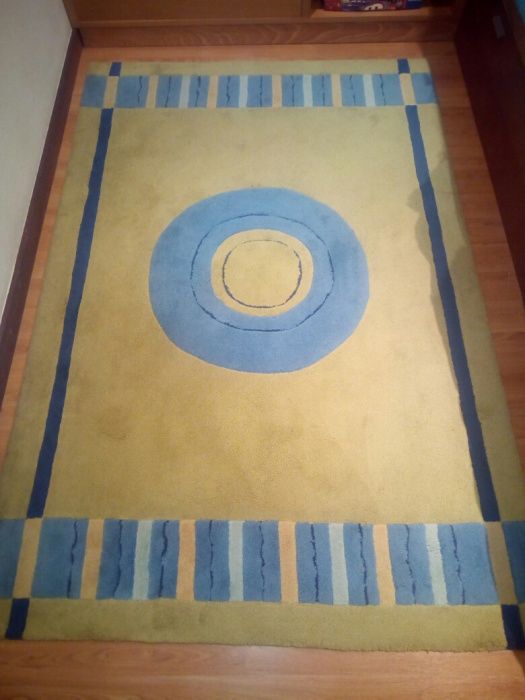 Vendo carpete p/quarto de criança c/ novo