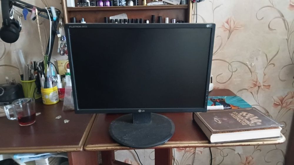 Монитор LG Flatron L194WT-BF