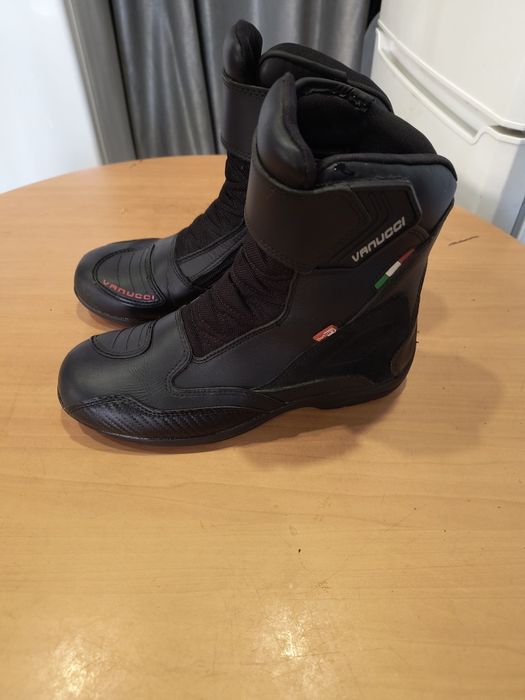 Мото взуття,мотоботи Vanucci