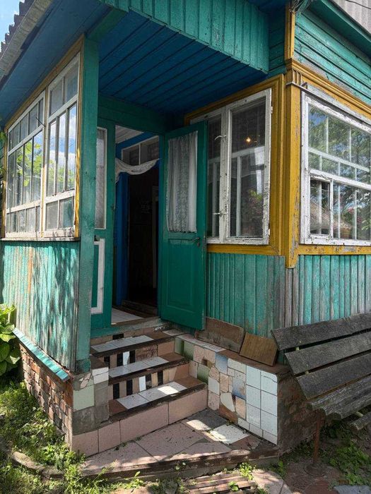 Продаж будинку недалеко від центру смт Березне!