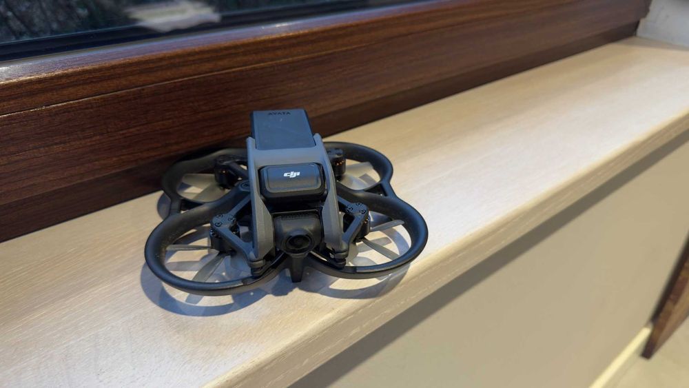 Dron DJI Avata Fly Smart Combo (DJI GOGGLES V2)