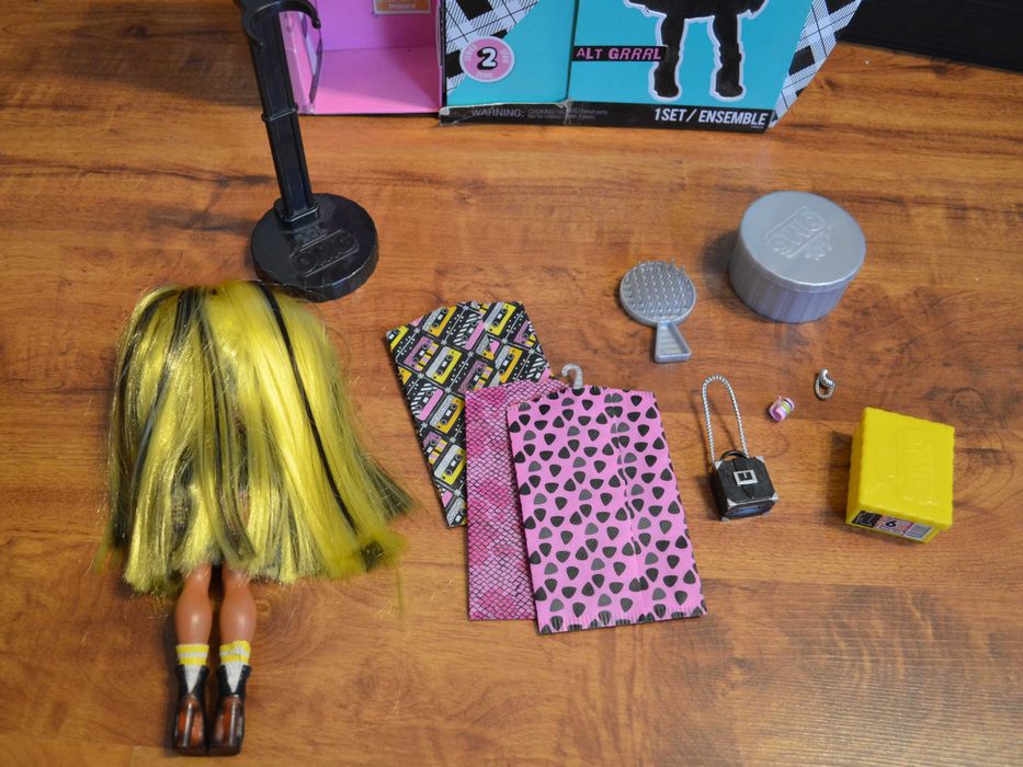 Lol Omg Alt Grrrl Surprise