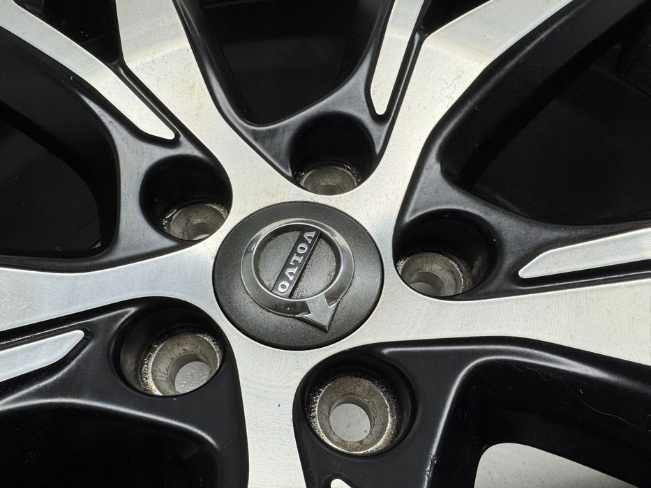 kola felgi 18 volvo zima xc40 xc60 v60 2024 r design