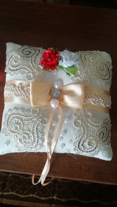 Подушечка для колец свадебная