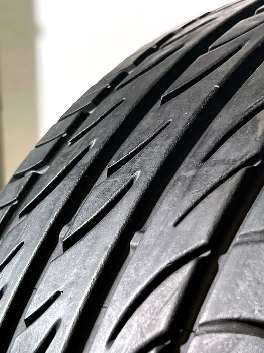 Pneus Pirelli Pzero Nero - 205/40/17 - Como NOVOS