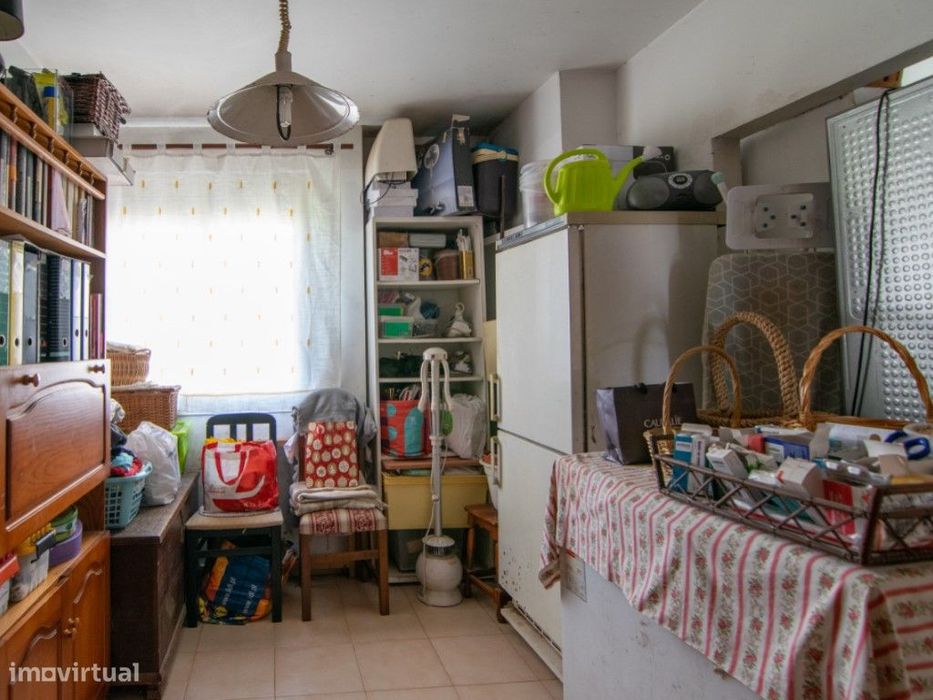 Apartamento T4 em Carnaxide com Vista para Monsanto.