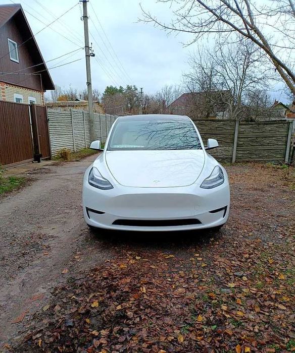 Tesla Model Y 2023 Dual motor Long range
