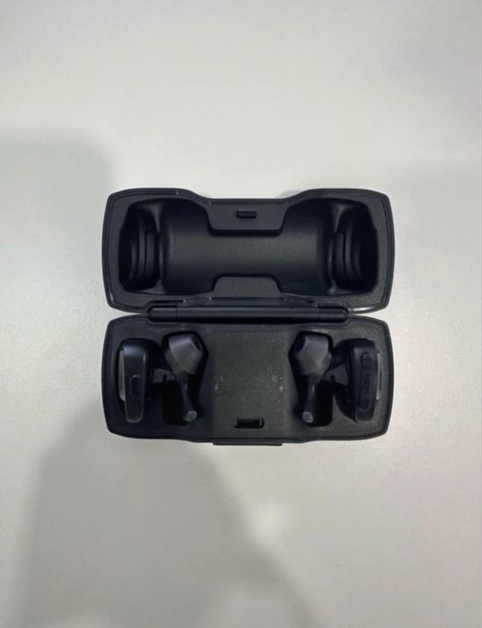 Bose SoundSport Free Wireless Sport Headphoned