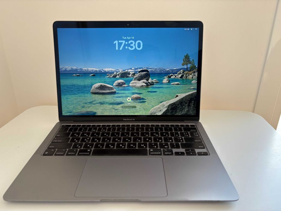 MacBook Air M1 2020 (8GB / 256GB)