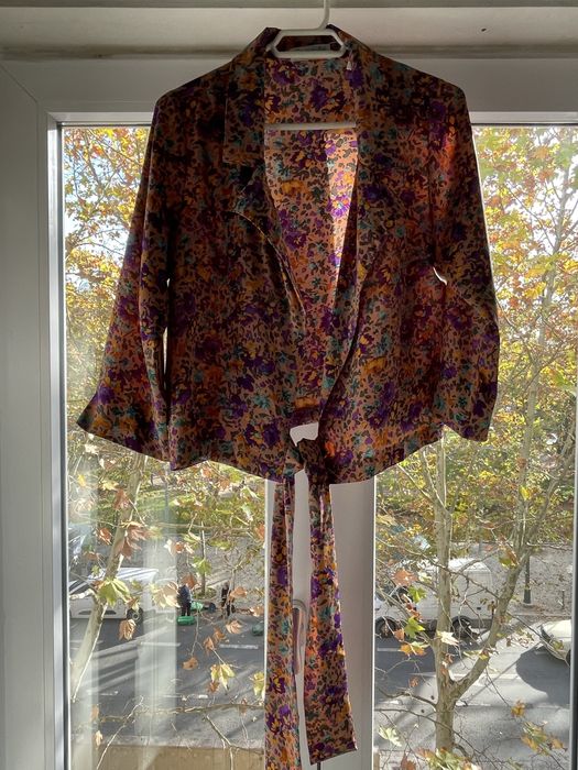 15€ Casaco blazer/ jaqueta curta novo