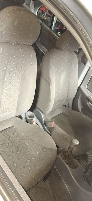Hyundai accent II 1.3 para peças 
Ref:G4EA para