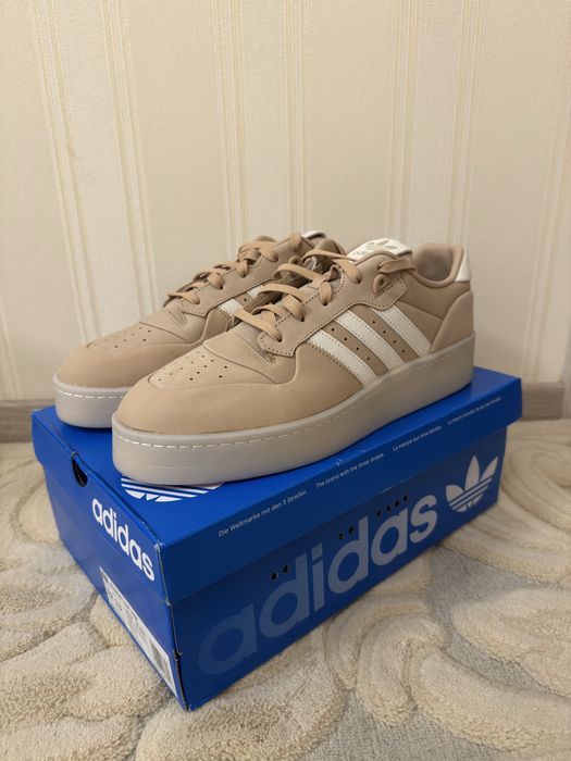 Кросівки Adidas Rivalry Lux