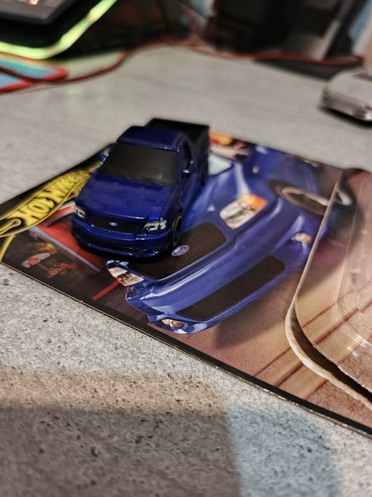 Ford F-150 SVT Lightning hot wheels boulevard