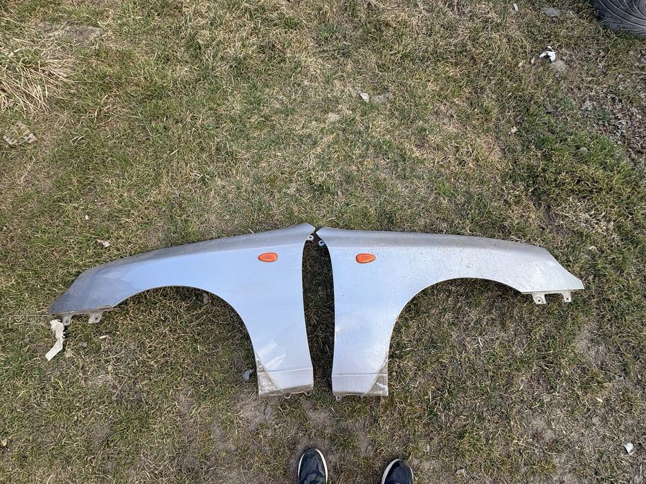 Продам до Ланоса два крила і 4 дверки