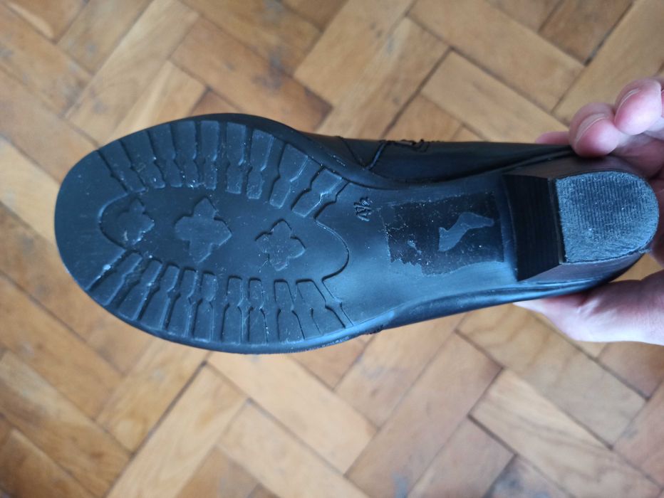 Kozaki damskie Jana - rozmiar 38