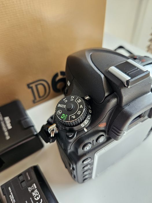 Nikon D610 FX przebieg 13 tys Wwa