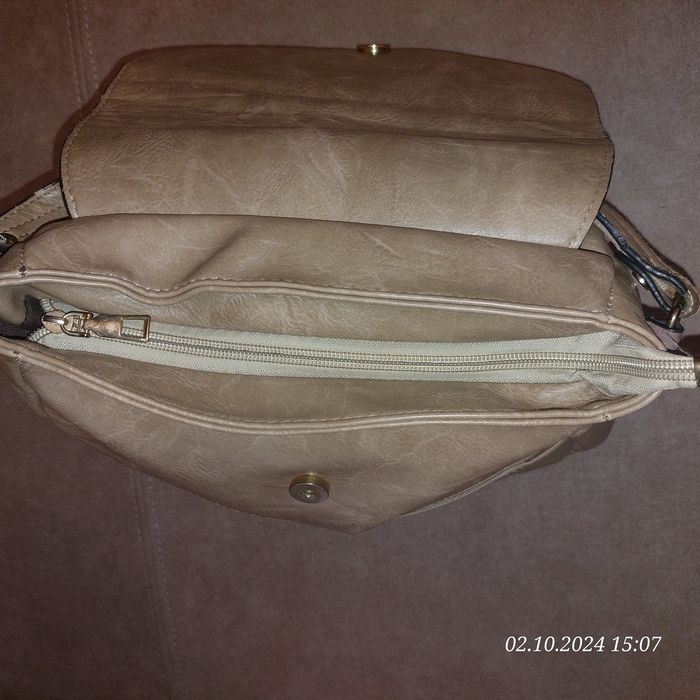 Mała Elegancka torebka.