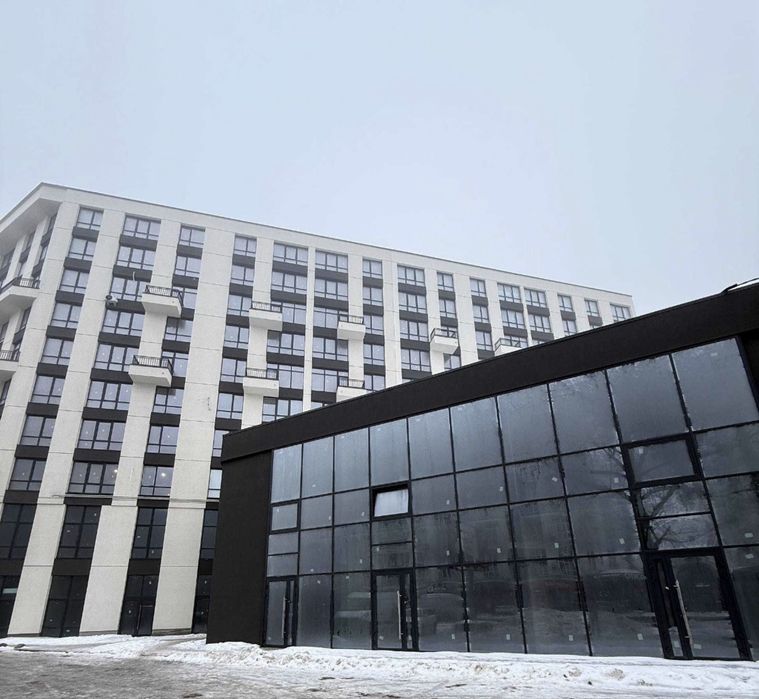 Комерційне приміщення 1926м2 вул. Набережна 1500$/м2