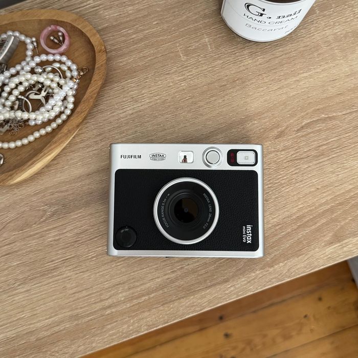 Фотокамера Fujifilm INSTAX Mini Evo (Black)