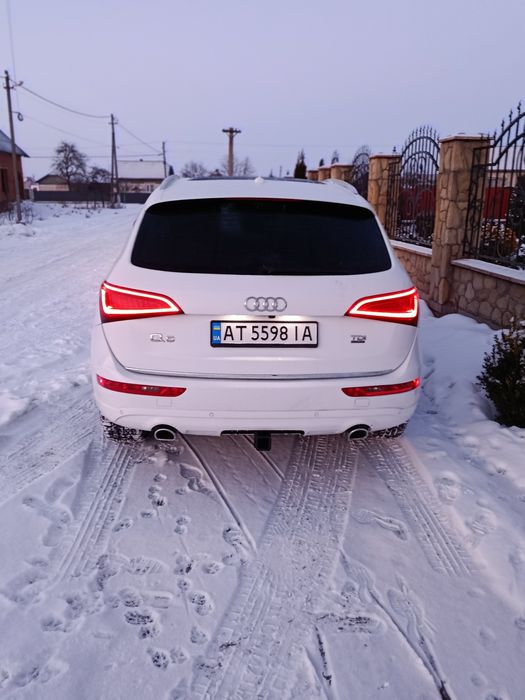 Audi Q5  Premium Plus 2015  3.0 tdi. Власне обслужена авто.