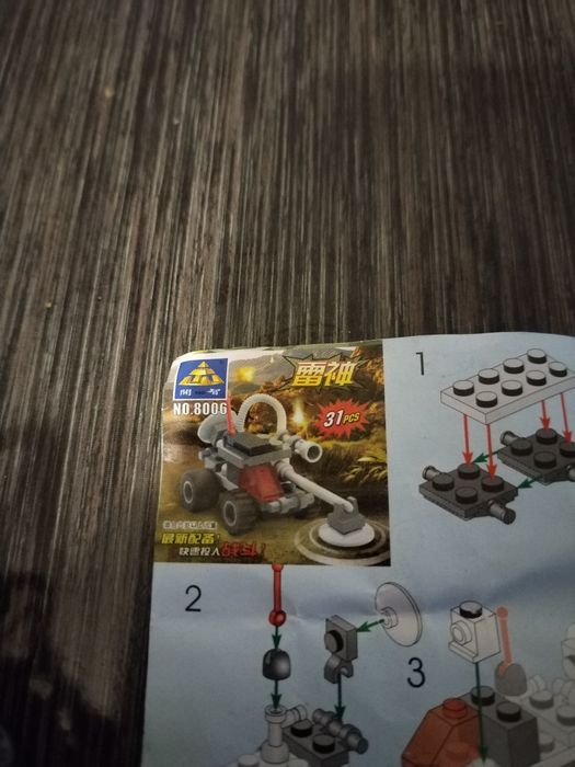 Lego - 31 peças - cápsula explorer