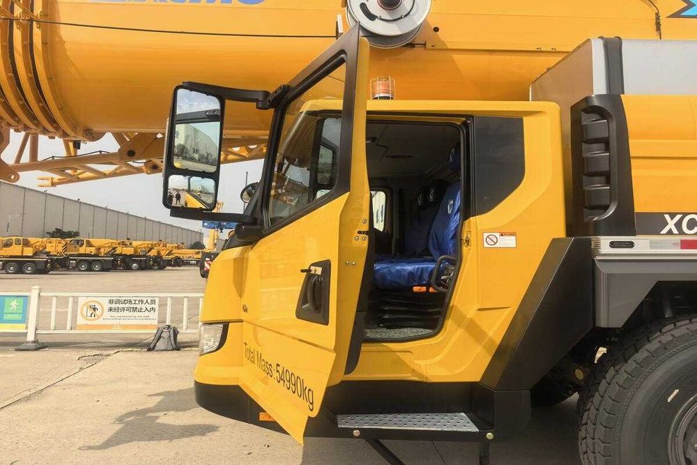 Автокран XCMG XCA160H вантажопідіймальність 160 т. 2025 р. в наявності