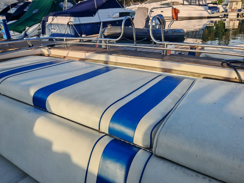 Glastron 28" Volvo penta Diesel