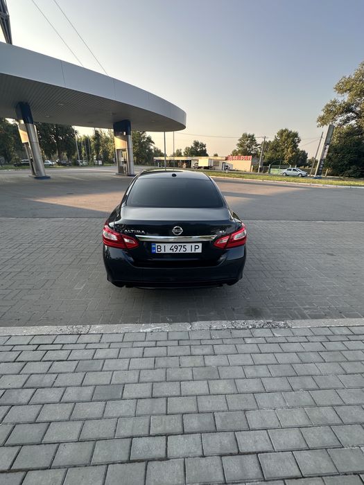 Продам nissan altima