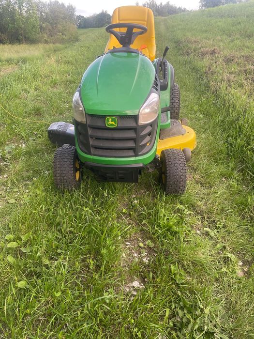 John Deere D140 (kosiarka, traktorek)