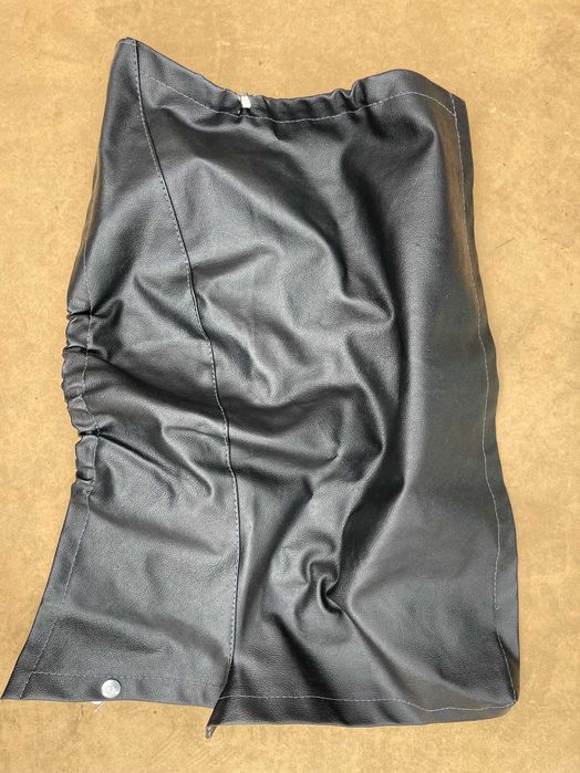 пластик обшивка багажника лонжерона ваз 2106.2107