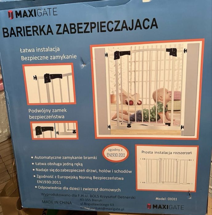 Bramka zabezpieczająca do drzwi, schodów